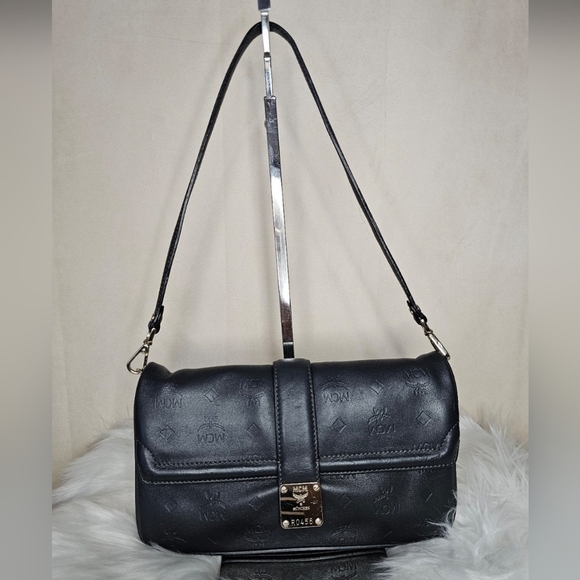 ✨️🖤 MCM mini black Leather shoulder bag ✨️🖤